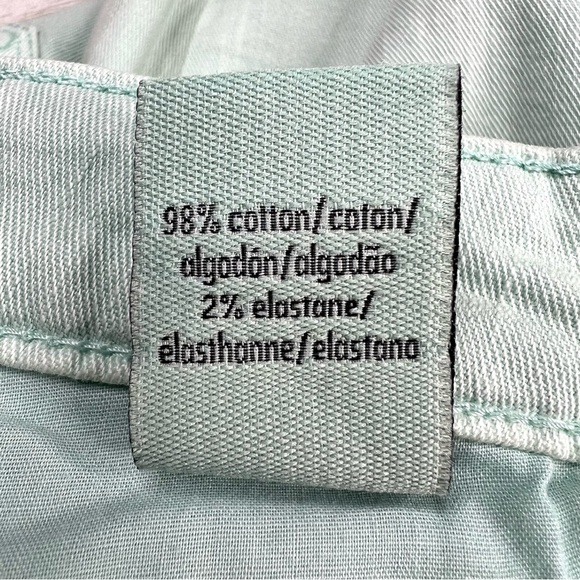Calvin Klein NWT Cropped Skinny Mid-Rise Jeans Mint Green Size 2 - Picture 9 of 15
